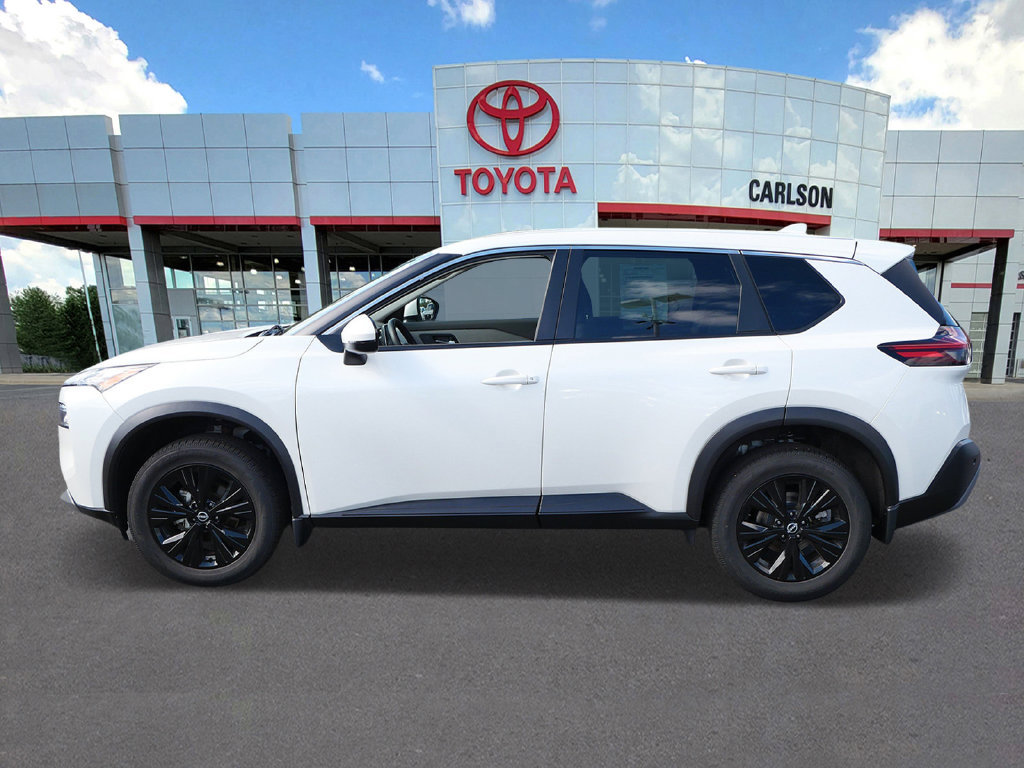Used 2022 Nissan Rogue SV AWD/4WD image 7