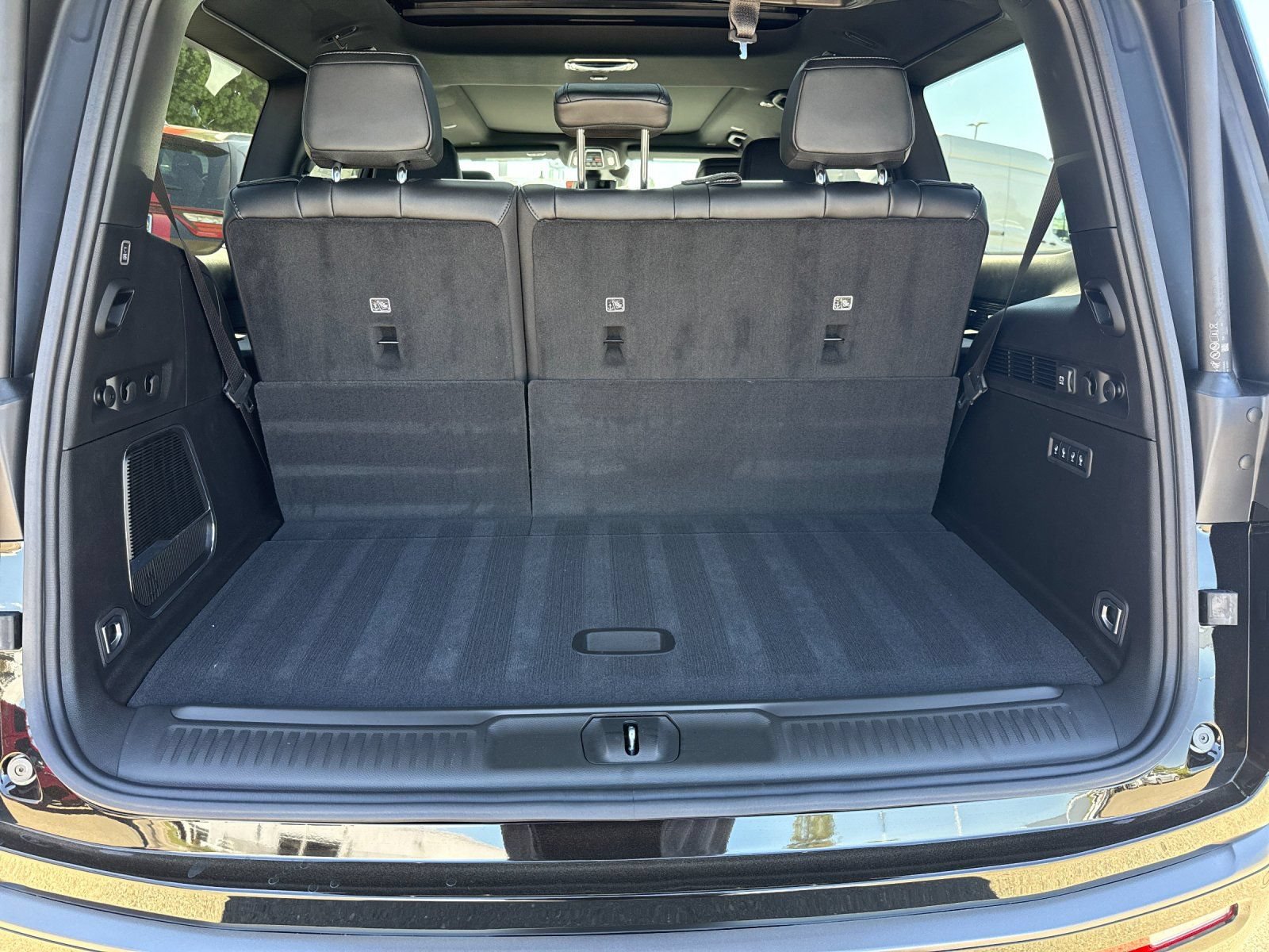 New 2026 Jeep Grand Wagoneer Limited AWD/4WD image 15