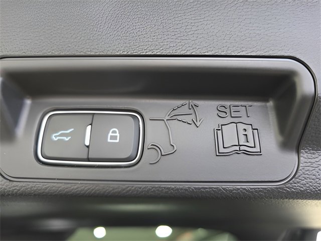 Used 2023 Ford Explorer ST w/ Equipment Group 401A image 18