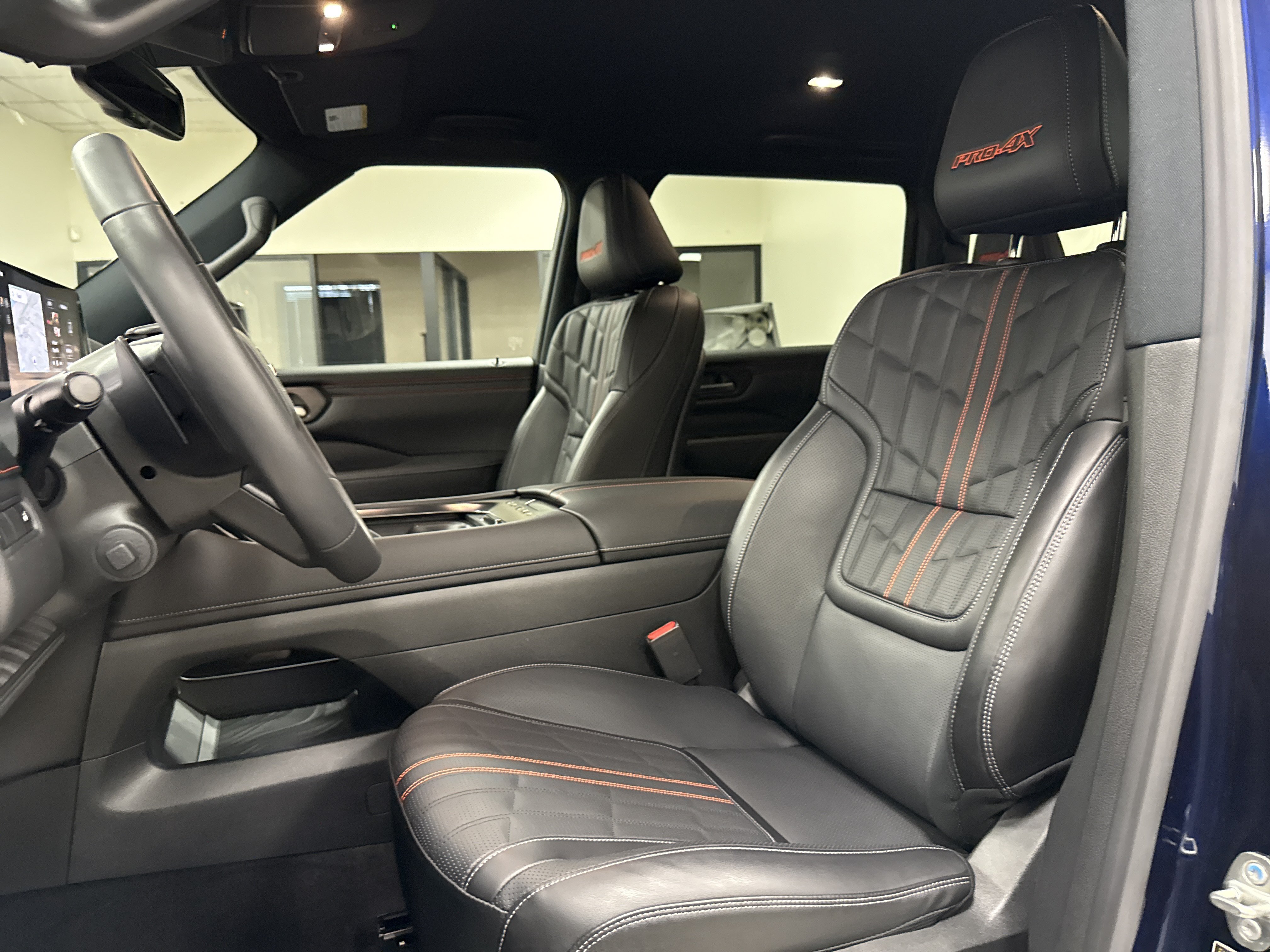 Used 2026 Nissan Armada PRO-4X w/ Captain's Chari Seat Package AWD/4WD image 12