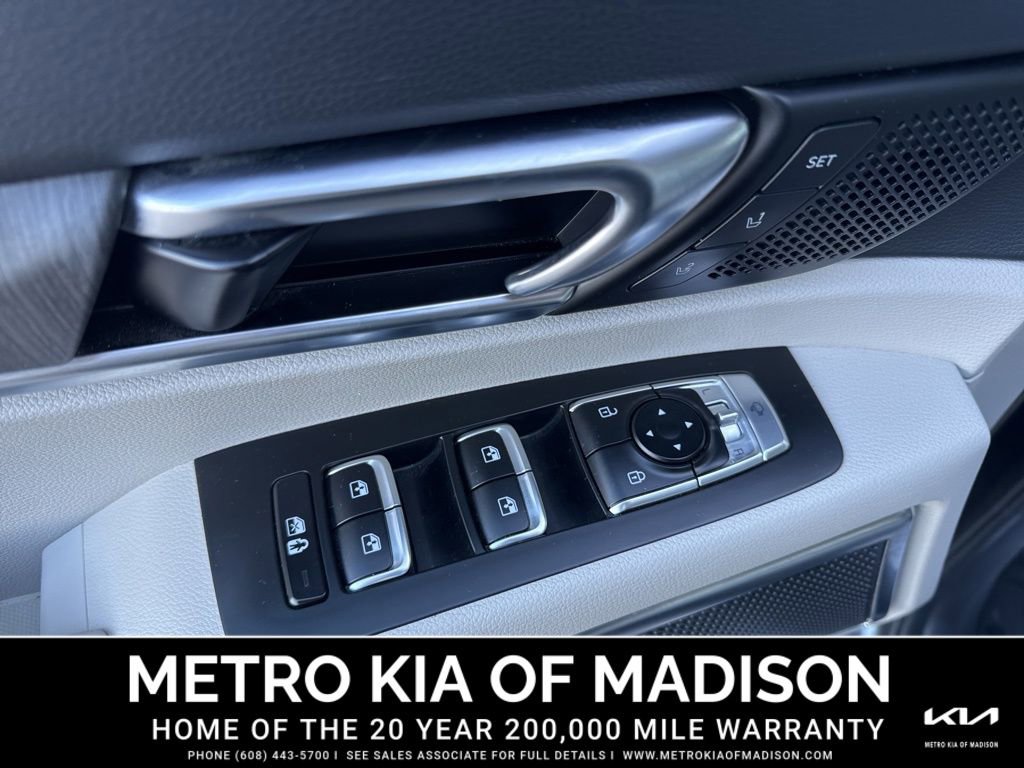 Used 2024 Kia Telluride SX image 12