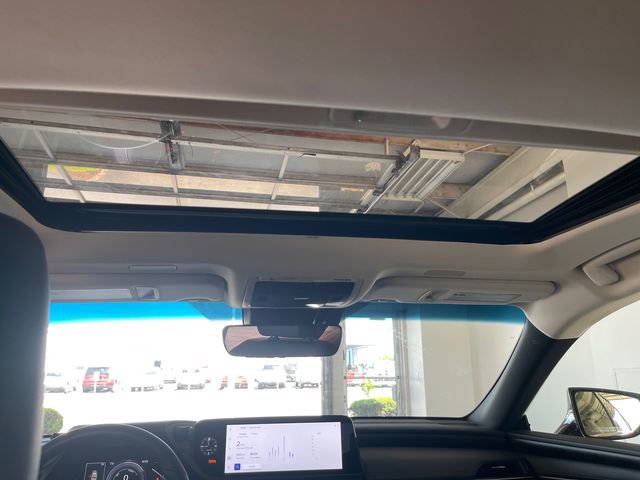 Used 2025 Lexus ES 300h w/ Premium Package FWD image 19