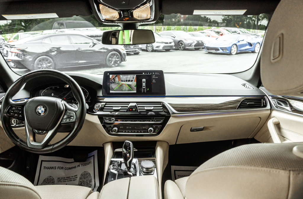 Used 2021 BMW 530i RWD image 7