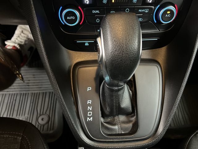 Used 2020 Ford Transit Connect XLT FWD image 16