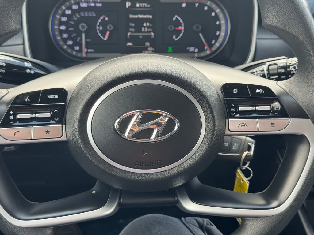 Used 2024 Hyundai Tucson SE image 11