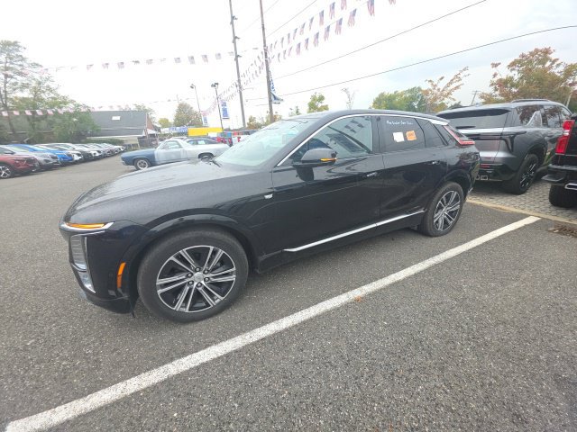 Used 2024 Cadillac Lyriq Luxury AWD/4WD image 1