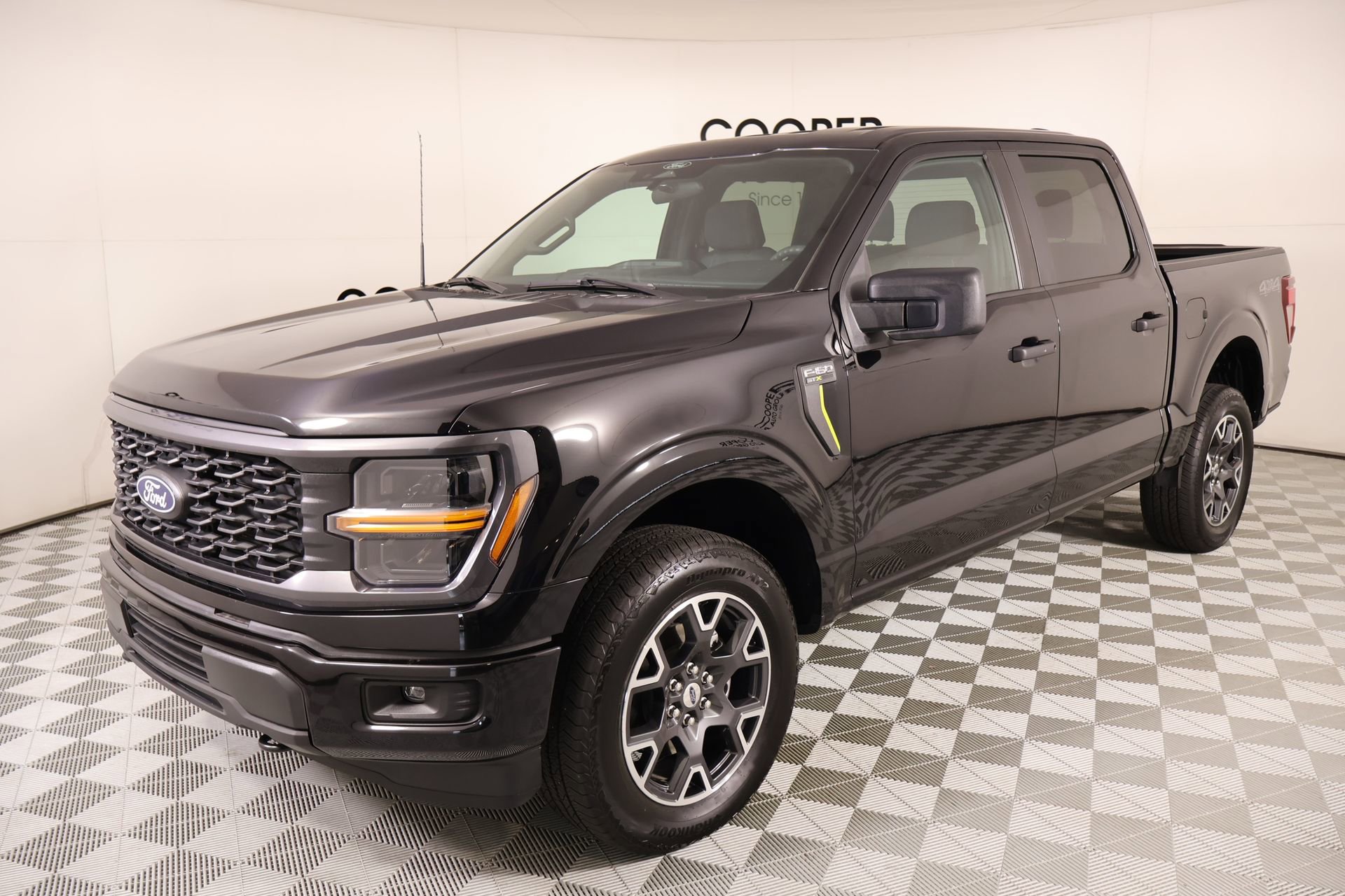 Used 2025 Ford F150 STX w/ Equipment Group 200A AWD/4WD image 9