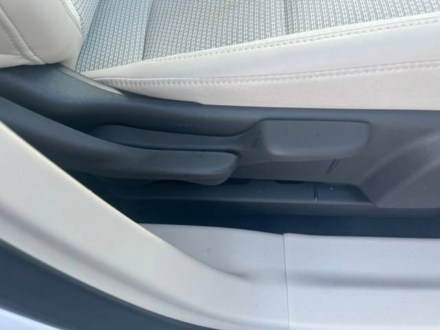 Used 2023 Buick Envision Preferred AWD/4WD image 37