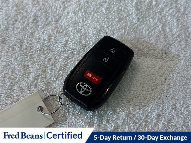 Used 2023 Toyota Prius LE image 27