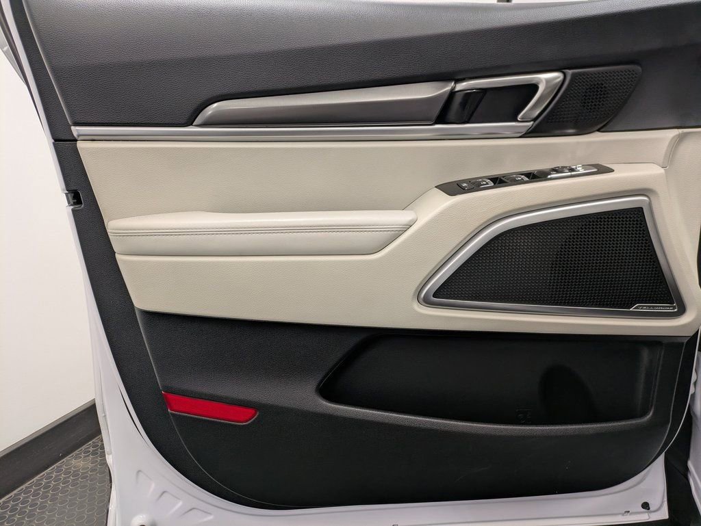 Certified 2024 Kia Telluride S w/ S Sunroof Package image 8
