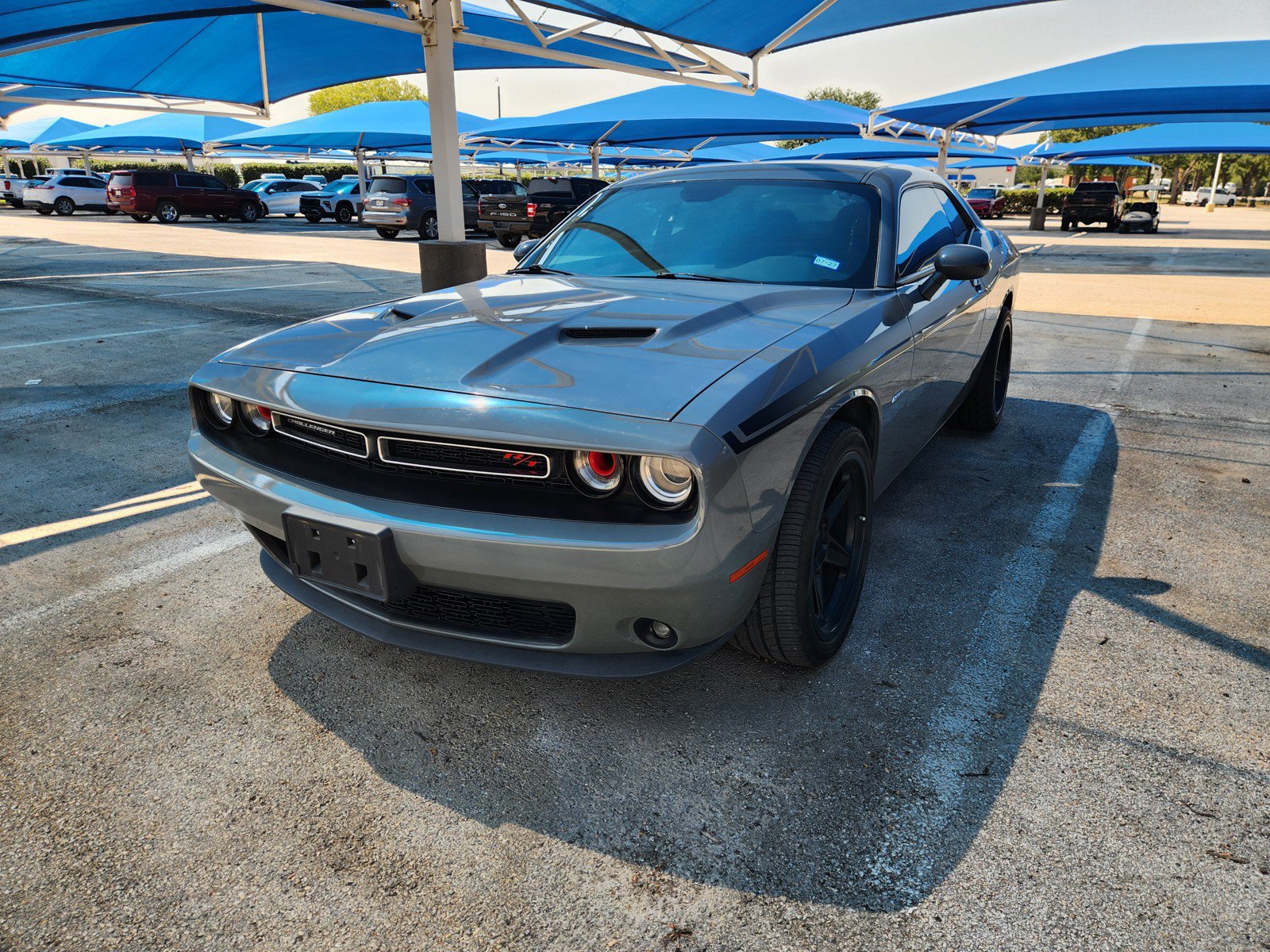 Used 2017 Dodge Challenger R/T w/ Sound Group RWD image 2