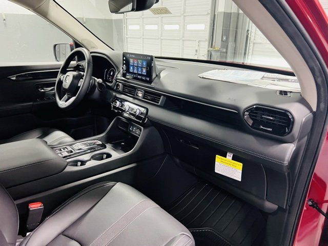 New 2025 Honda Pilot Touring image 34