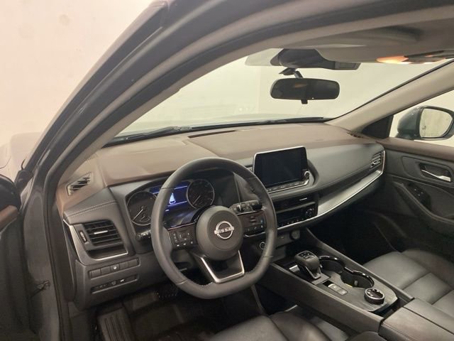 Used 2023 Nissan Rogue SV w/ SV Premium B Package image 8