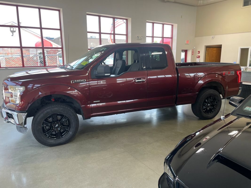 Used 2016 Ford F150 XLT w/ Equipment Group 302A Luxury AWD/4WD image 4