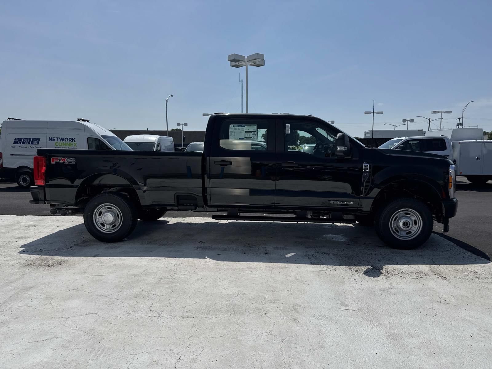 New 2026 Ford F250 XL w/ XL Driver Assist Package AWD/4WD image 2