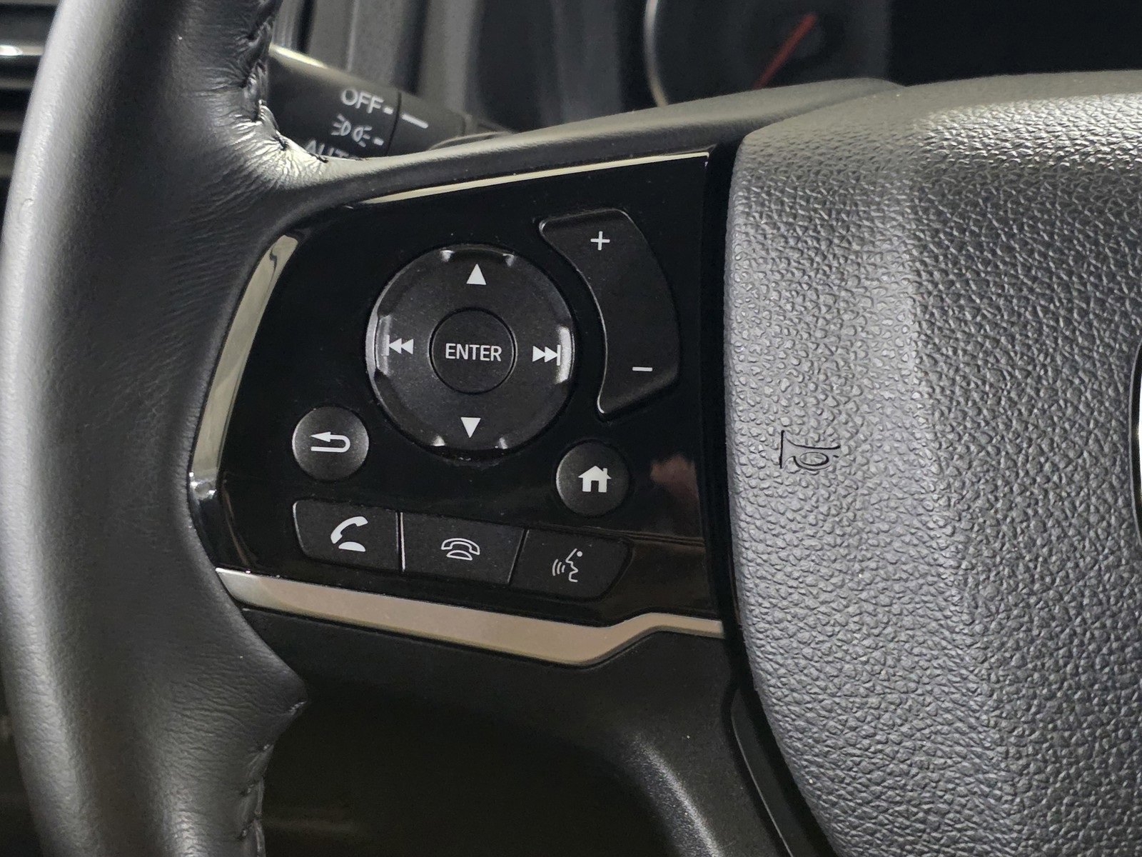 Used 2019 Honda Pilot Touring image 32