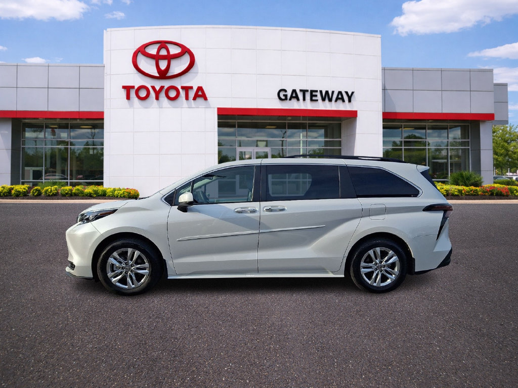 Certified 2026 Toyota Sienna XLE AWD/4WD image 7