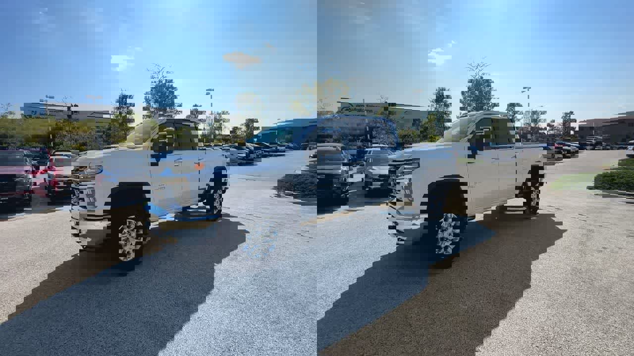 Used 2022 Chevrolet Silverado 3500 LTZ w/ Snow Plow Prep/Camper Package image 4