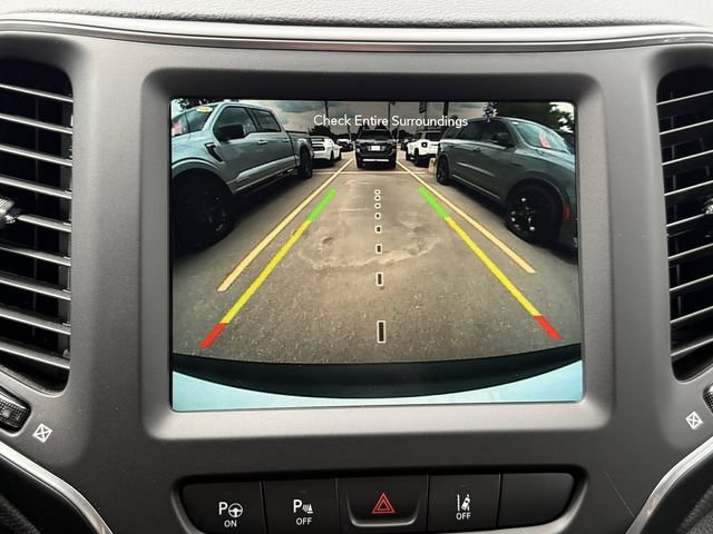Certified 2023 Jeep Cherokee Altitude Lux AWD/4WD image 13