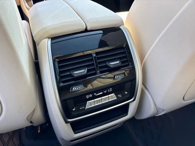 Used 2020 BMW X5 xDrive40i w/ Convenience Package AWD/4WD image 12