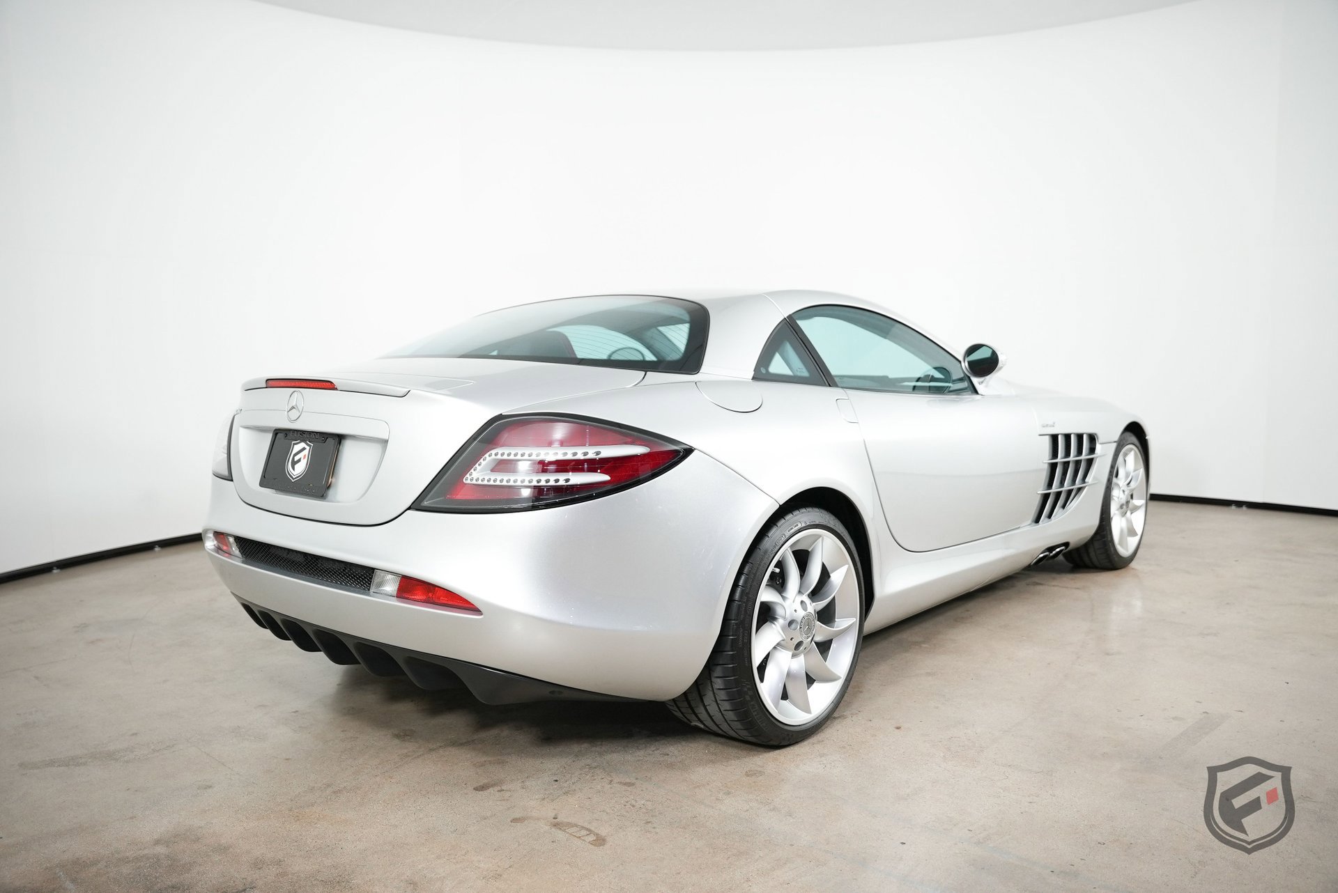 Used 2005 Mercedes-Benz SLR 2dr Cpe 5.5L image 10