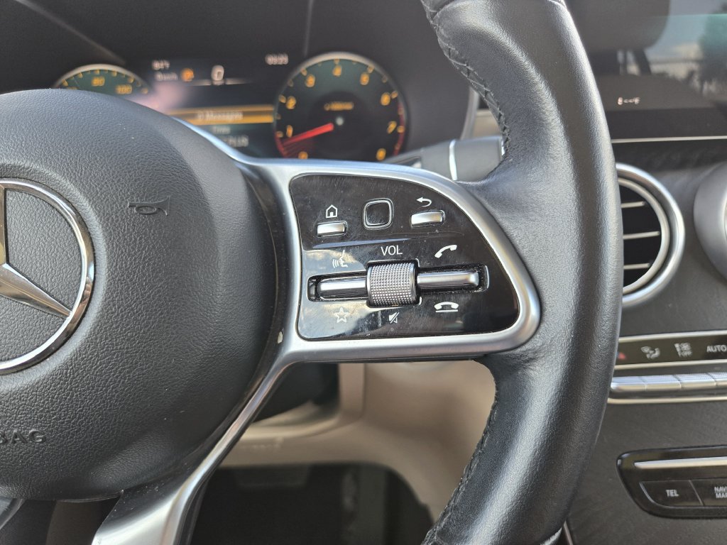 Used 2022 Mercedes-Benz GLC 300 image 27