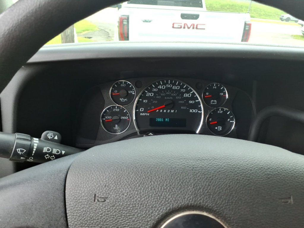 Used 2021 GMC Savana 2500 Extended w/ Driver Convenience Package RWD image 16