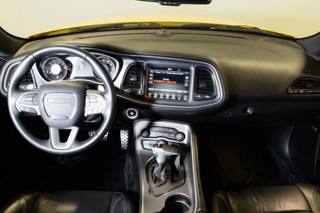 Used 2017 Dodge Challenger GT image 15