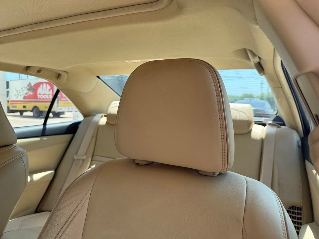 Used 2017 Toyota Camry XLE w/ Moonroof Package FWD image 8