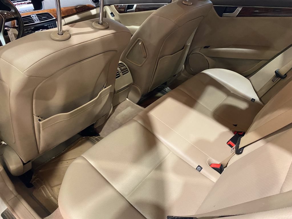 Used 2013 Mercedes-Benz C 250 Sedan image 5