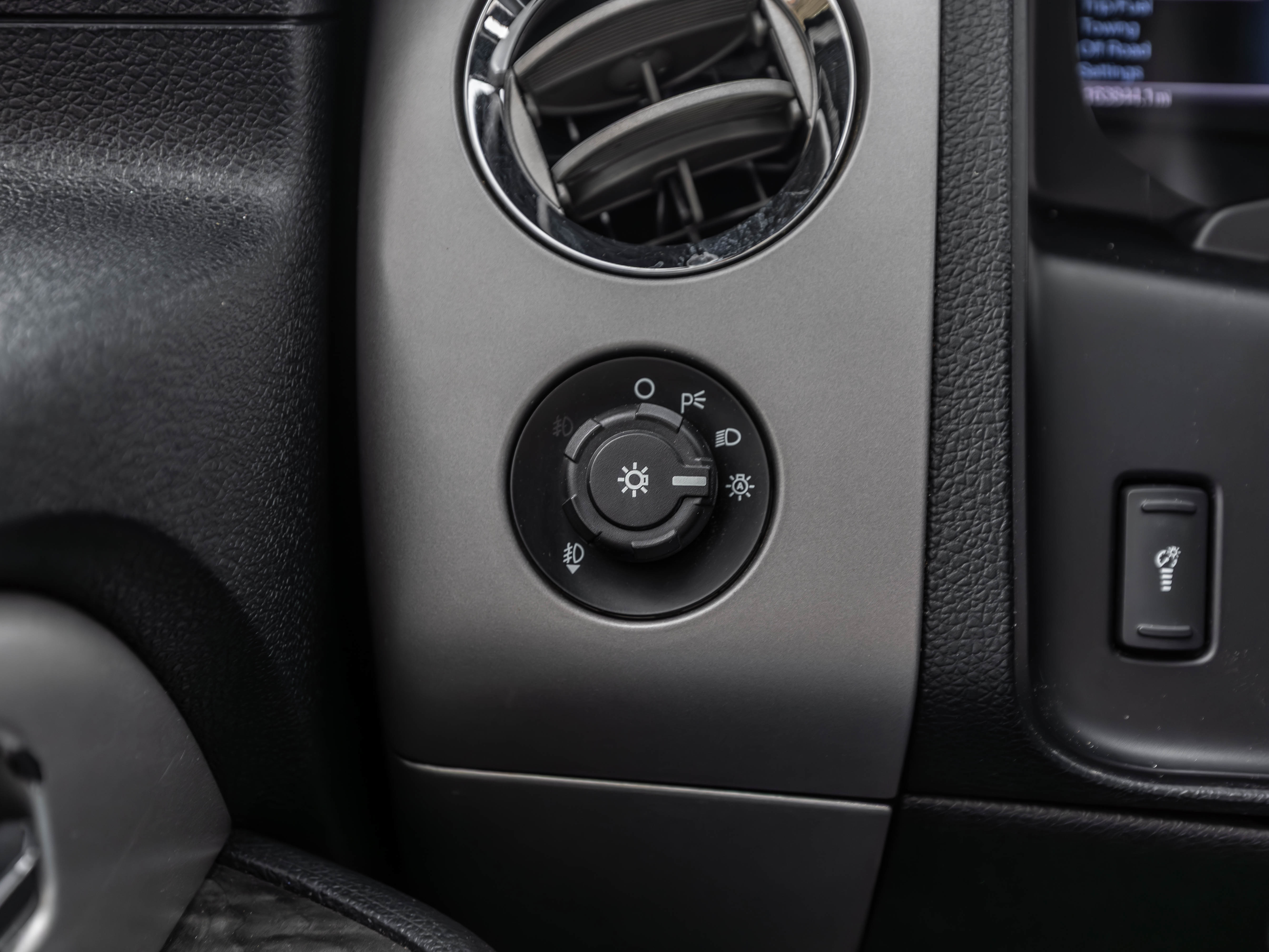 Used 2017 Ford Expedition Limited w/ Equipment Group 301A image 60