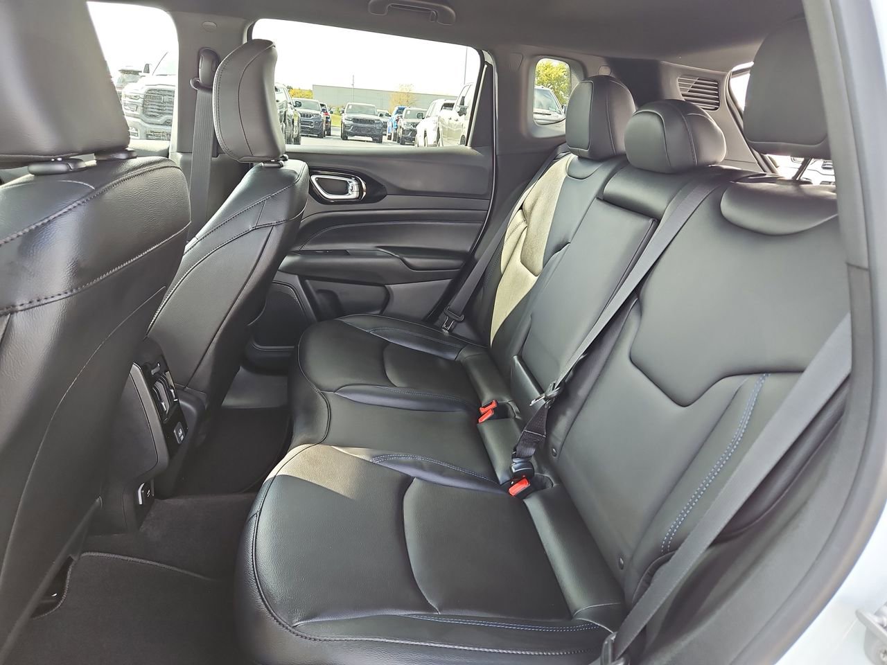 New 2026 Jeep Compass Limited image 13