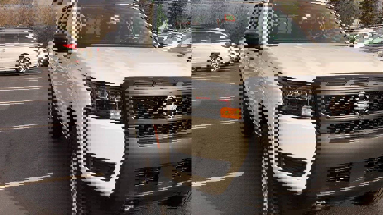 New 2026 Nissan Frontier S image 3