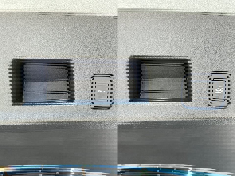 Used 2026 Buick Enclave Sport Touring w/ LPO, Floor Liner Package image 9