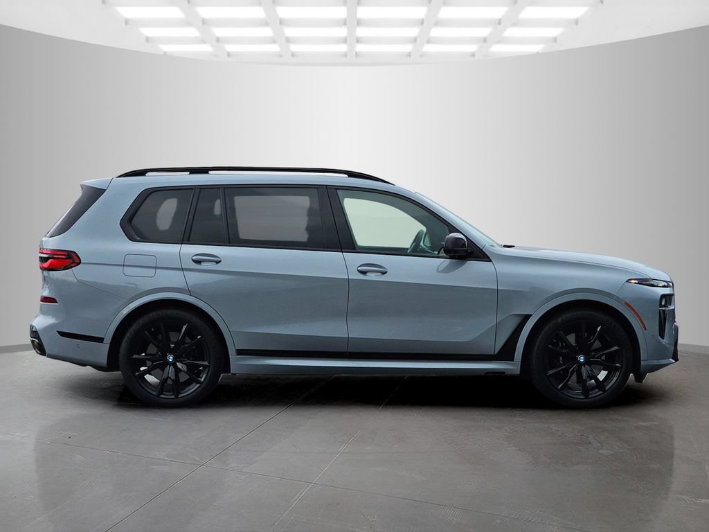 Certified 2024 BMW X7 M60i w/ Executive Package AWD/4WD image 7