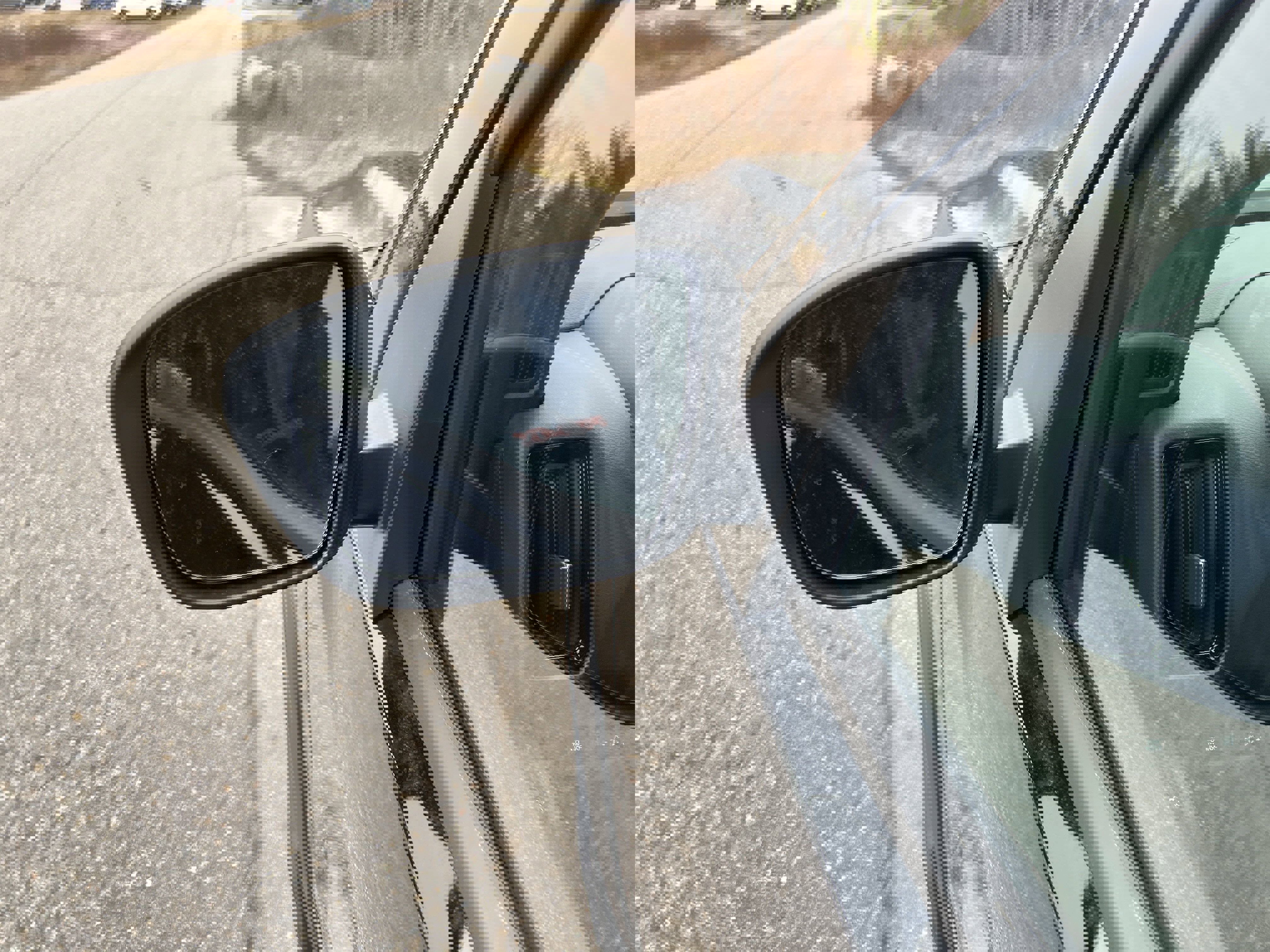 New 2025 Nissan Frontier PRO-4X image 13