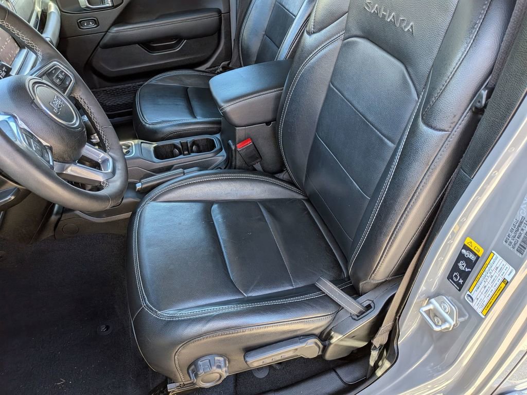 Used 2023 Jeep Wrangler Unlimited Sahara w/ Cold Weather Group AWD/4WD image 20