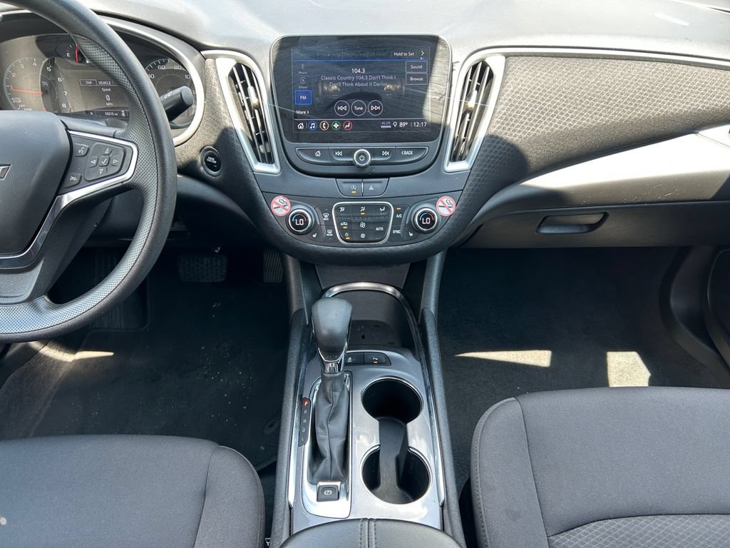 Used 2024 Chevrolet Malibu LT FWD image 11