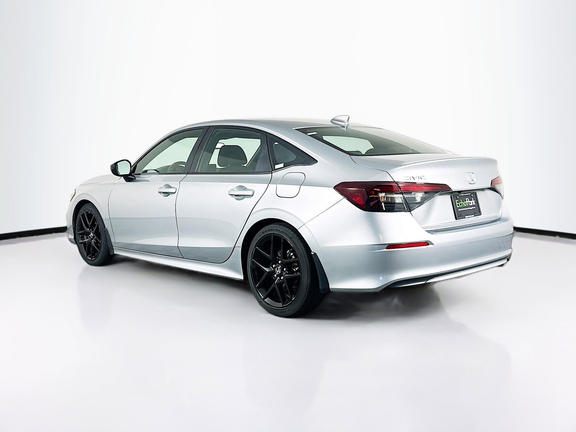 Used 2025 Honda Civic Sport image 5