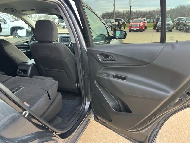 Used 2023 Chevrolet Equinox LT image 39