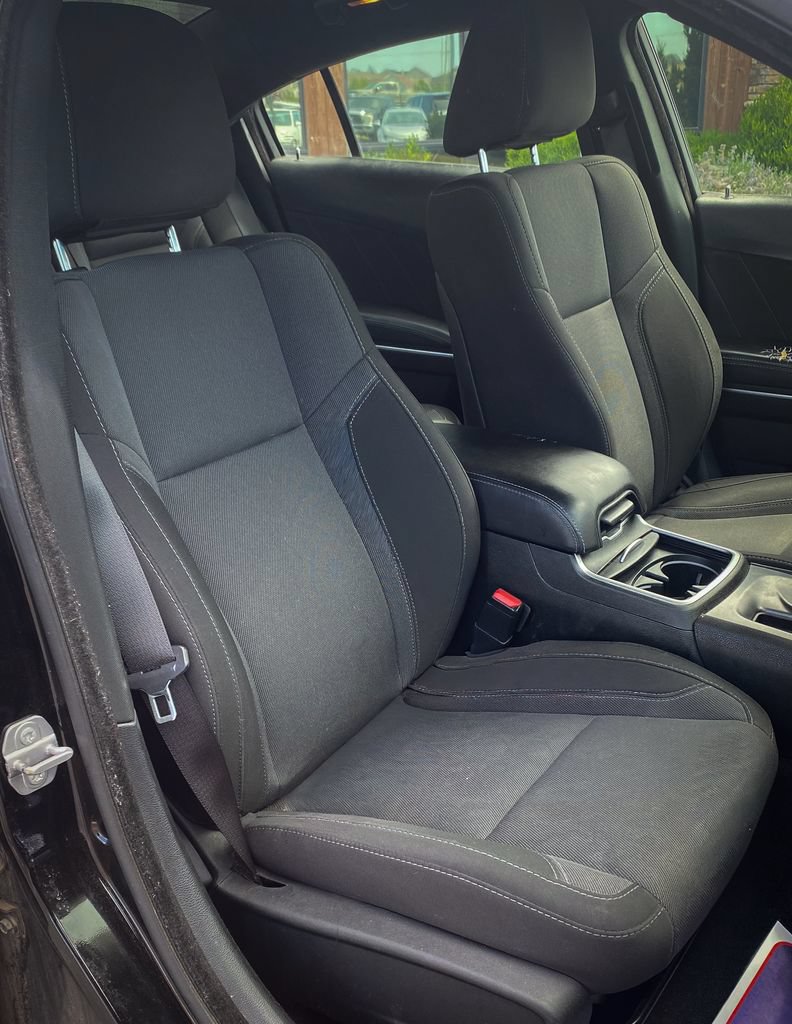 Used 2018 Dodge Charger R/T RWD image 23