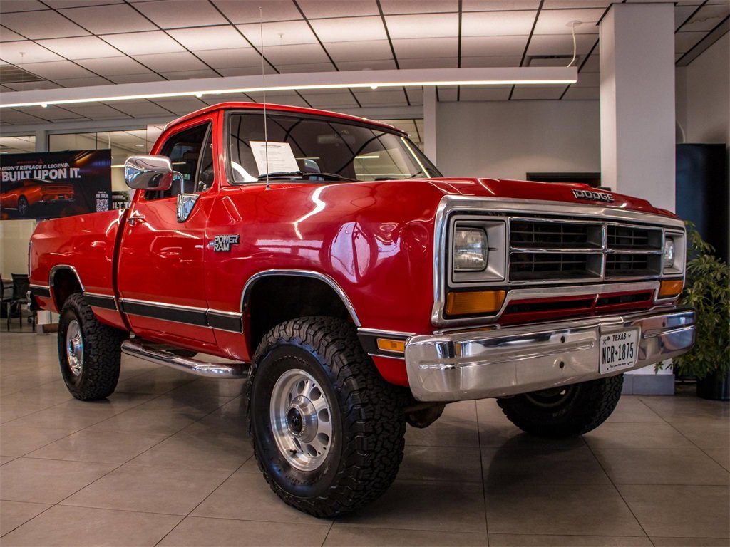 Used 1989 Dodge D/W Truck 150 image 2