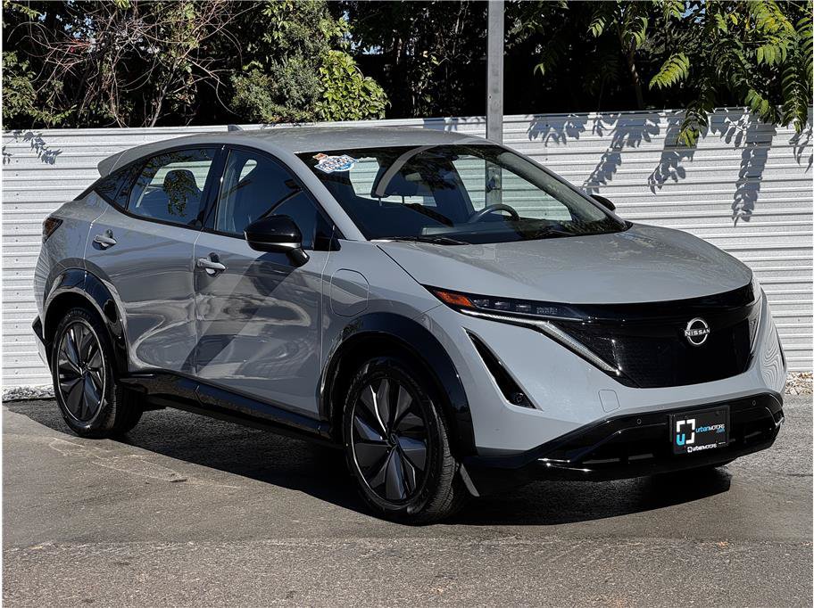 Used 2024 Nissan Ariya AWD image 6