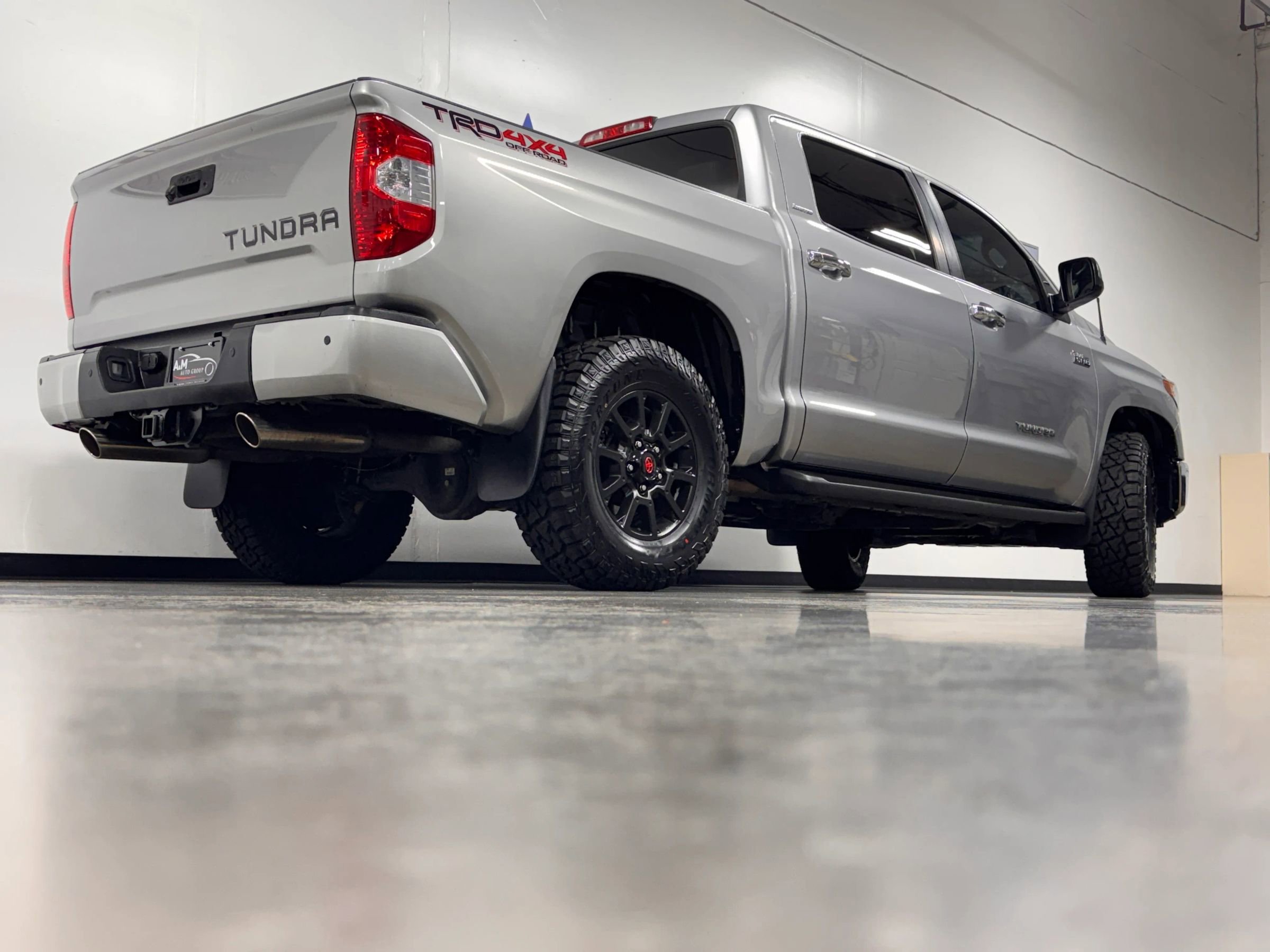 Used 2016 Toyota Tundra Limited image 4