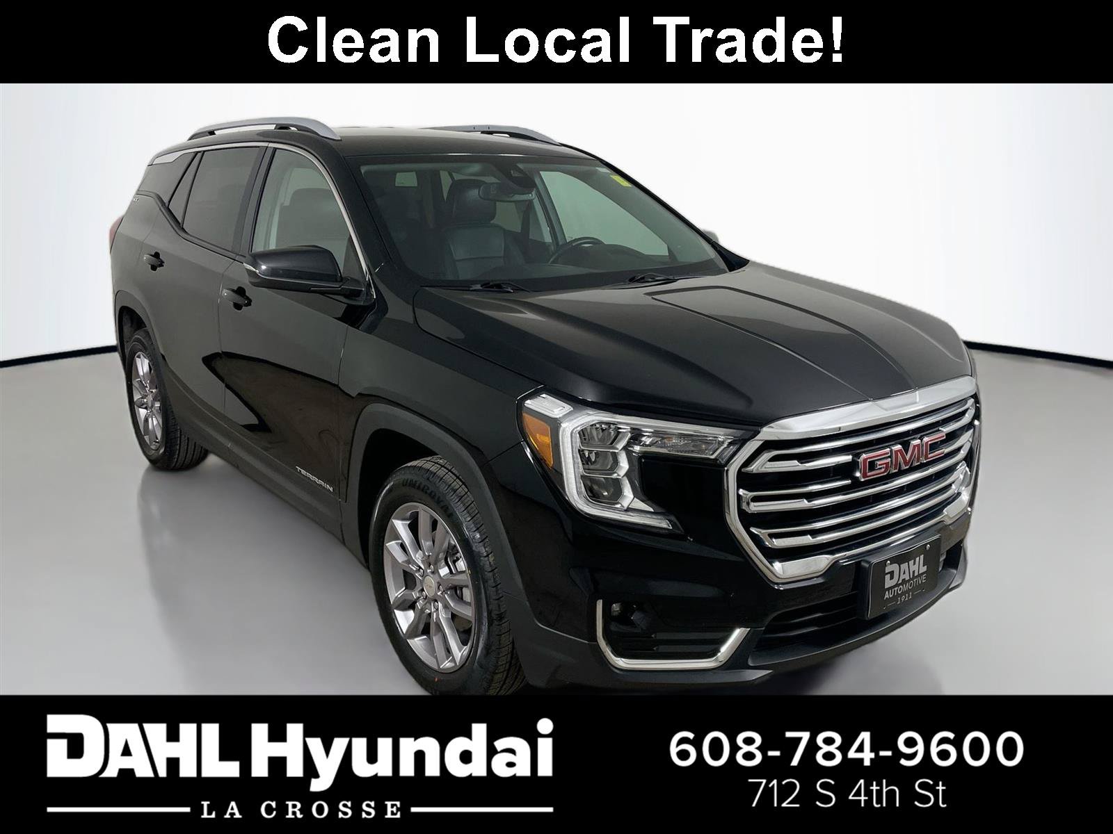 Used 2024 GMC Terrain SLT AWD/4WD image 1