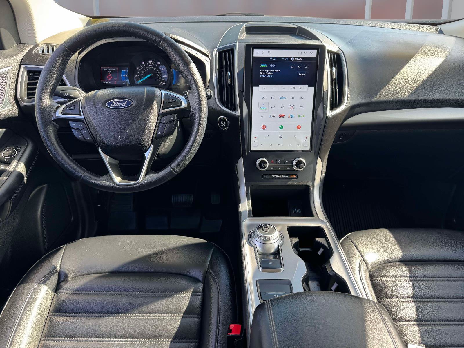 Certified 2024 Ford Edge SEL w/ Convenience Package AWD/4WD image 11