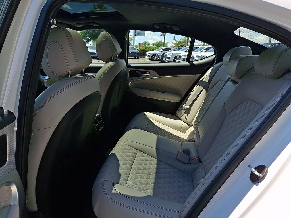 Used 2023 Genesis G70 3.3T w/ Sport Prestige Package AWD/4WD image 17