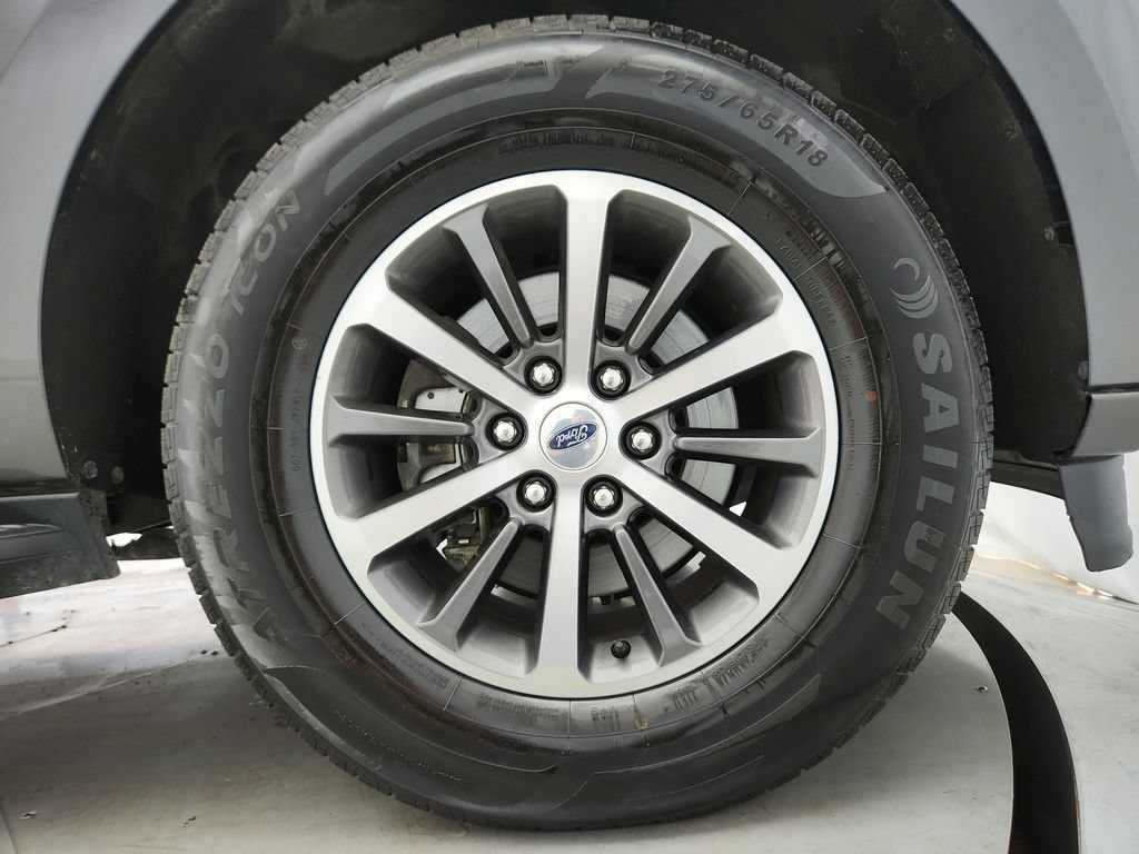 Used 2020 Ford Expedition XLT w/ Equipment Group 201A AWD/4WD image 35
