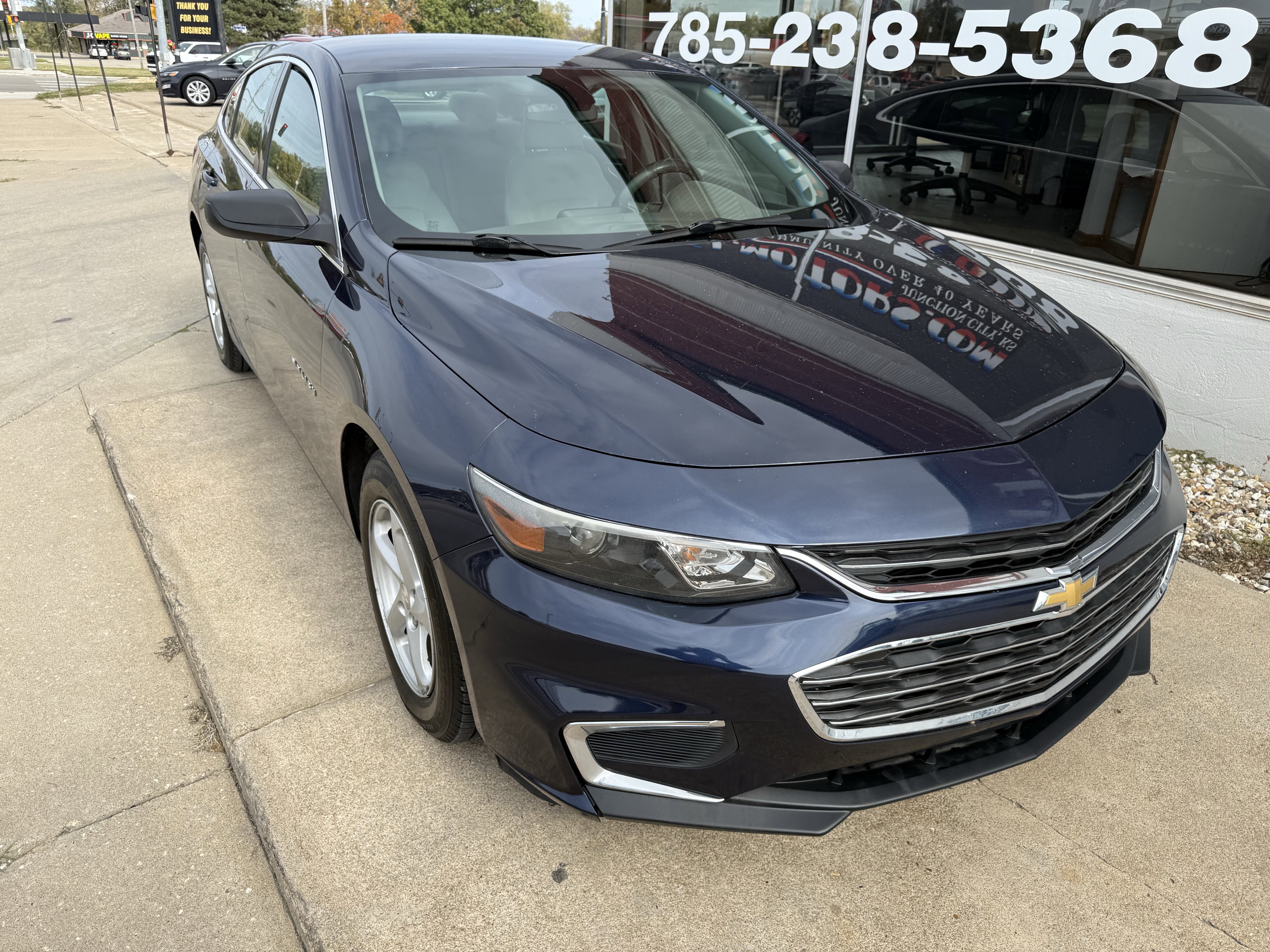 Used 2016 Chevrolet Malibu LS image 5