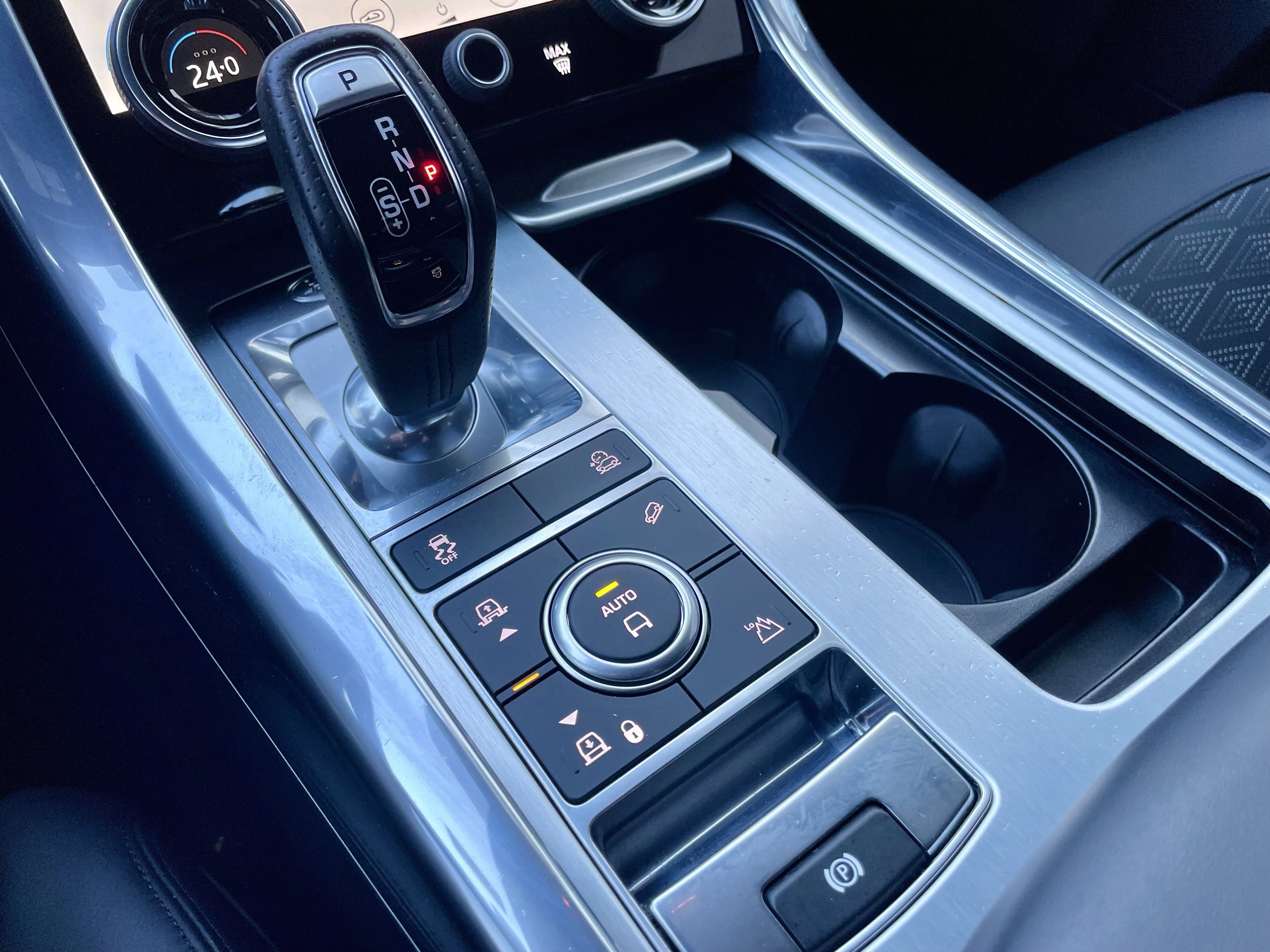 Used 2022 Land Rover Range Rover Sport SVR image 20